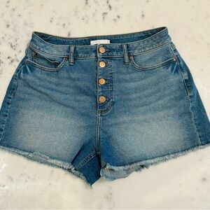 Never Worn Lauren Conrad button up short size 12